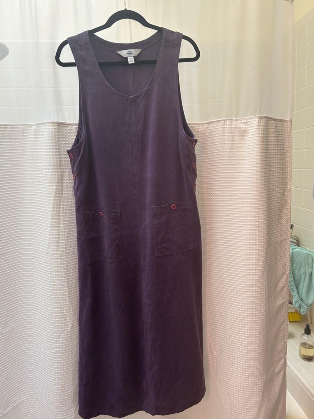 Women’s vintage Midi Shift Dress in Plumcorduroy with pockets size large